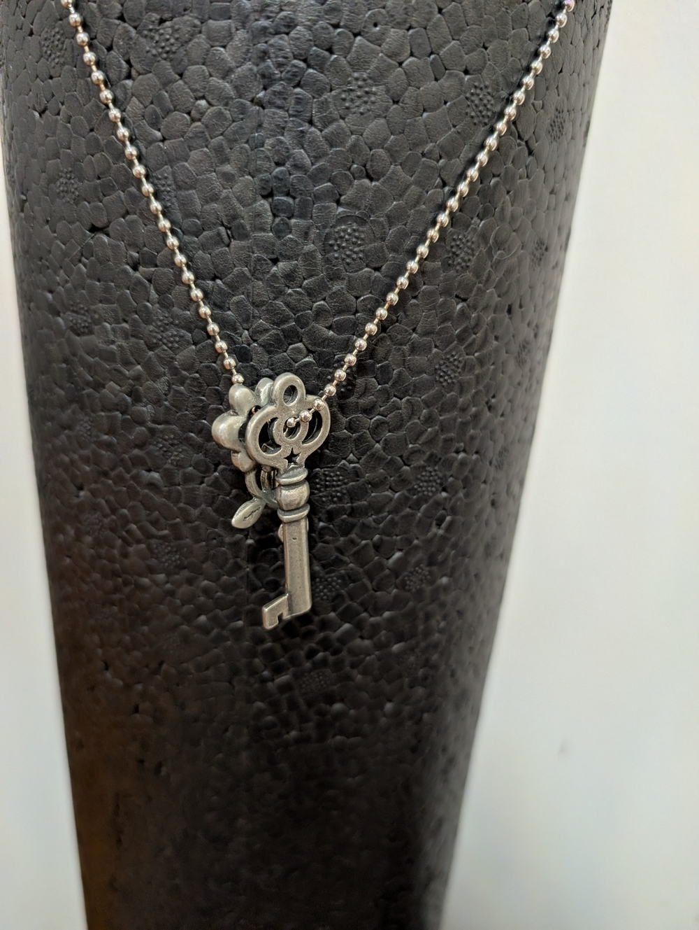 Skelton Key & Flower Pendant Necklace